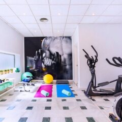 Отель Fénix Torremolinos - Adults Only Испания, Торремолинос - отзывы, цены и фото номеров - забронировать отель Fénix Torremolinos - Adults Only онлайн фитнесс-зал фото 2