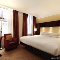 Отель Hilton Brighton Metropole Великобритания, Брайтон - отзывы, цены и фото номеров - забронировать отель Hilton Brighton Metropole онлайн комната для гостей фото 4