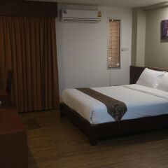 Отель Floral Shire Resort Таиланд, Бангкок - 5 отзывов об отеле, цены и фото номеров - забронировать отель Floral Shire Resort онлайн сейф в номере