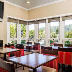 Comfort Inn Monterey Peninsula Airport In Monterey United States