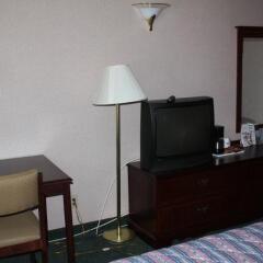 Отель Super 8 by Wyndham West Haven удобства в номере