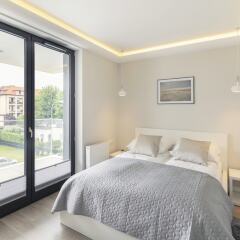Апартаменты Luxury Apartments - Okrzei Residence Сопот комната для гостей фото 3