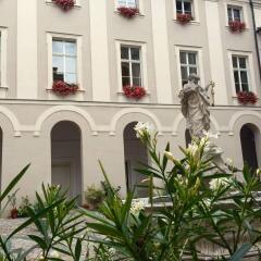 Отель Gästehaus im Priesterseminar Salzburg Австрия, Зальцбург - отзывы, цены и фото номеров - забронировать отель Gästehaus im Priesterseminar Salzburg онлайн фото 2