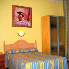 Отель CH Plaza D'Ort Rooms Madrid комната для гостей