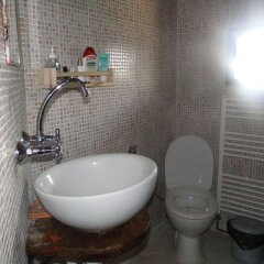 Hotel Bardeni Боженци ванная