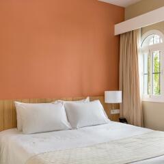 Отель Royal Oasis Club at Pueblo Quinta by Diamond Resorts комната для гостей