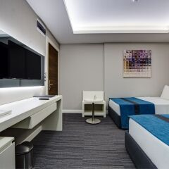 The Monard Hotel удобства в номере