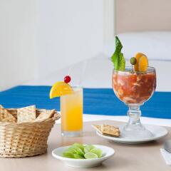 Отель Calinda Beach Acapulco в номере