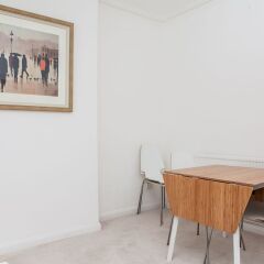 Отель Lovely 1 Bed Self-Contained Flat in Greenwich удобства в номере