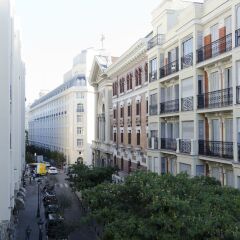 Отель Apartamento Paseo del Prado II Мадрид