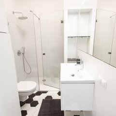 Отель Super-Apartamenty Market Square View Познань ванная