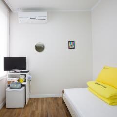 Отель 24 Guesthouse Namsan Garden удобства в номере