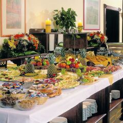 Green Garden Hotel питание