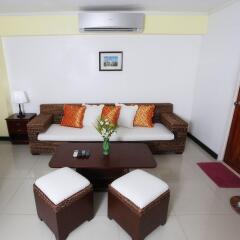 Отель SDR Mactan Serviced Apartments Филиппины, Лапу-Лапу - отзывы, цены и фото номеров - забронировать отель SDR Mactan Serviced Apartments онлайн комната для гостей фото 5