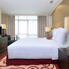 Апартаменты Sathorn Vista - Marriott Executive Apartments Бангкок комната для гостей фото 4