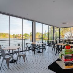 Отель The Lake Chalong Resort питание фото 2