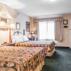 Econo Lodge Inn & Suites in Manitou Springs, United States of America from 113$, photos, reviews - zenhotels.com guestroom photo 3