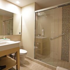 Отель Hyatt Place Tegucigalpa Гондурас, Тегусигальпа - отзывы, цены и фото номеров - забронировать отель Hyatt Place Tegucigalpa онлайн ванная