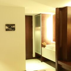 Отель The Bangkok Airport Link Suite удобства в номере