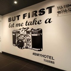 B My Hotel интерьер отеля