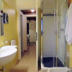 Отель Villaggio Centro Vacanze De Angelis Нумана ванная