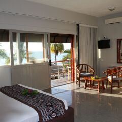 Smugglers Cove Beach Resort and Hotel комната для гостей фото 8