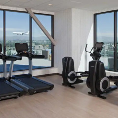 H Hotel Los Angeles, Curio Collection by Hilton фитнесс-зал фото 4