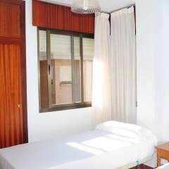 Отель Apartamentos Turisticos Suaces Испания, Ноха - отзывы, цены и фото номеров - забронировать отель Apartamentos Turisticos Suaces онлайн комната для гостей фото 4