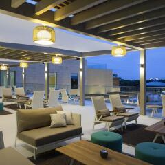 EPIC SANA Algarve Hotel гостиничный бар