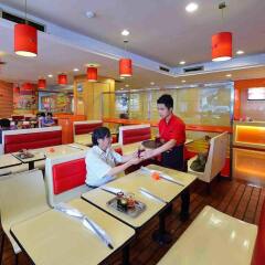 The Shenzhen Overseas Chinese Hotel Шэньчжэнь гостиничный бар
