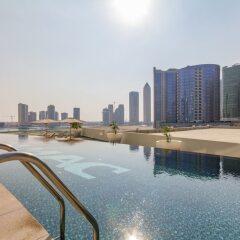 Отель MaisonPrive Holiday Homes - Bays Edge бассейн фото 2