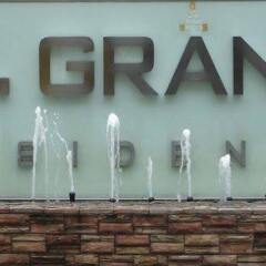 Отель Sm Grande Residence Бангкок с домашними животными
