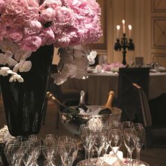 Shangri-La Hotel Paris Париж с домашними животными