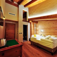 Отель Maison Bionaz Ski & Sport Италия, Аоста - отзывы, цены и фото номеров - забронировать отель Maison Bionaz Ski & Sport онлайн сейф в номере
