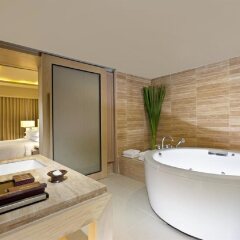 Отель Dusit Thani Krabi Beach Resort спа