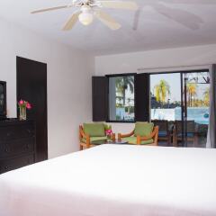 Отель Raintrees Villa Vera Puerto Vallarta комната для гостей фото 3