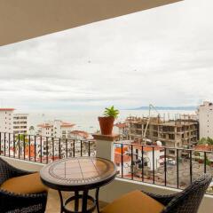 Отель Condo Romance Downtown балкон