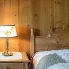 Отель Gstaad - Amazing Lake Chalet сауна