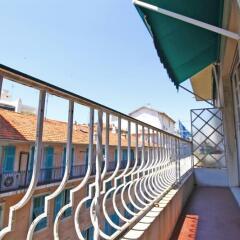 Отель Mynice Vacances Roussillon балкон