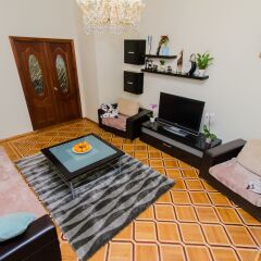 Гостиница Apartmenty Uyut Stalinsky Ampir в Москве отзывы, цены и фото номеров - забронировать гостиницу Apartmenty Uyut Stalinsky Ampir онлайн Москва комната для гостей фото 4