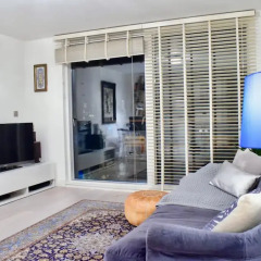 Апартаменты 1 Bedroom Apartment With Balcony in Haggerston комната для гостей фото 2