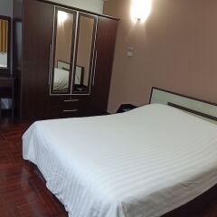 Отель Le Vanvarothai Saladaeng Residence Бангкок комната для гостей фото 3