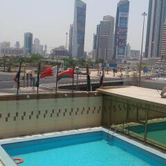 Kuwait Continental Hotel бассейн фото 3