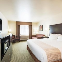 La Quinta Inn & Suites by Wyndham Spokane Valley in Spokane Valley, United States of America from 166$, photos, reviews - zenhotels.com guestroom photo 3