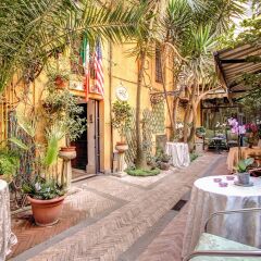 Отель Navona Gallery and Garden Suites фото 2