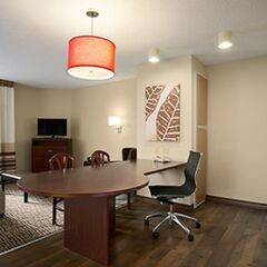 Отель Hawthorn Suites by Wyndham Chicago Schaumburg удобства в номере фото 2
