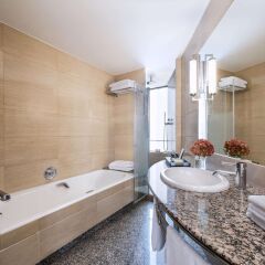 Отель Fairmont Rey Juan Carlos I Барселона ванная фото 2