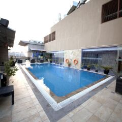 Отель Best Western Plus Pearl Creek Дубай с домашними животными