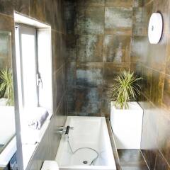 Отель Paramount Bay Penthouse Бирзеббуджа ванная