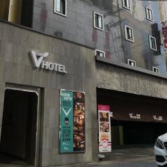 V Hotel вид на фасад фото 2